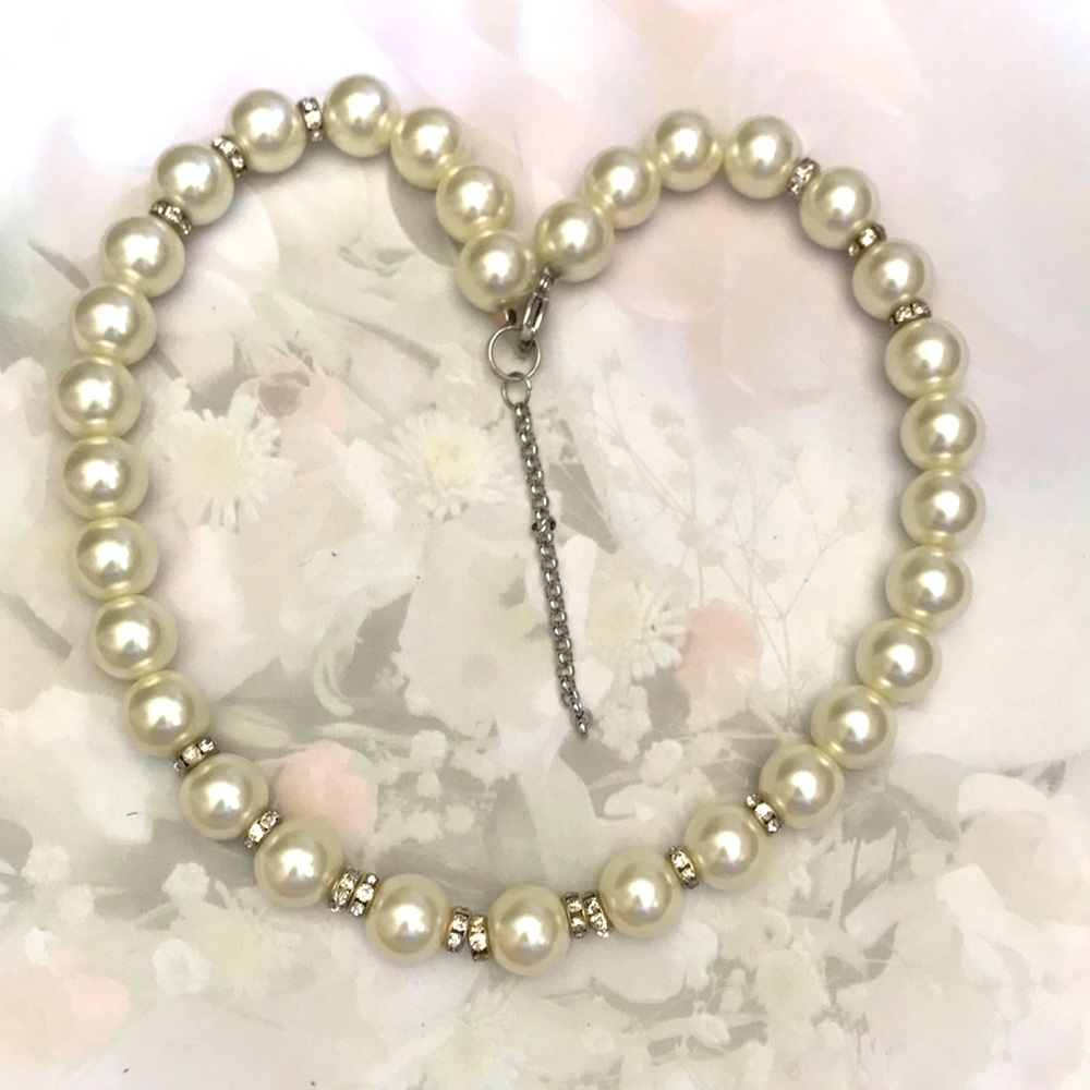 Beautiful Extra Large White Seashell Pearl Necklace.L:16”-choker with cz spacers